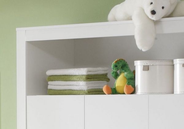 Babyzimmer: Kleiderschrank Olivia wei, 3-trig (130 x 186 cm) Jungen