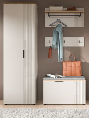 Garderobe Set 4-teilig Skid in Kaschmir Sand und Evoke Eiche 155 x 190 cm