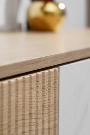 TV-Lowboard Set Arion in Cremona Eiche und Marmor wei� 160 cm, Flat-TV Unterschrank mit Wandpaneel h�ngend