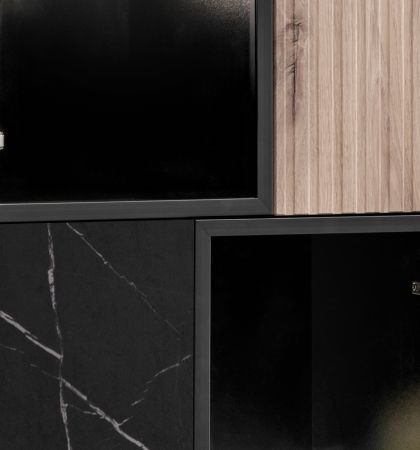 Vitrine Starlet in schwarz, Vicking Eiche und Marmor schwarz Vitrinenschrank inkl. LED 60 x 182 cm, Push-To-Open