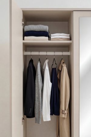 Kleiderschrank Jolly in Kaschmir  Kinder-/Jugendzimmer Dreht�renschrank 3-t�rig mit Spiegel 135 x 190 cm