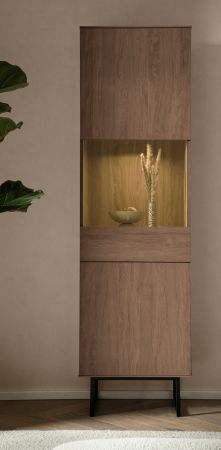 Vitrine Breda in Nussbaum Vitrinenschrank 58 x 200 cm, mit Push-to-Open