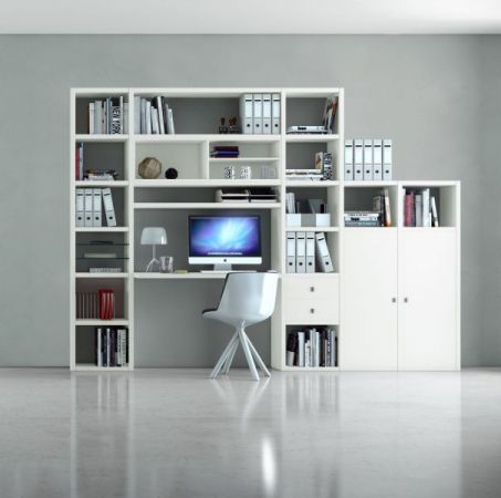 Bürowand "MDor" in weiß matt lackiert und Eiche Natur mit Einbauschreibtisch 304 x 222 cm