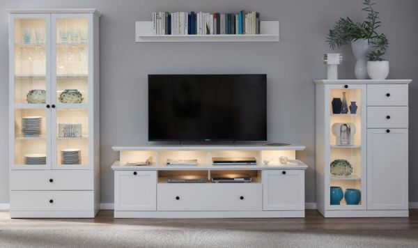 TV-Lowboard Baxter in wei im Landhausstil inklusive Podest 177 x 65 cm Komforthhe