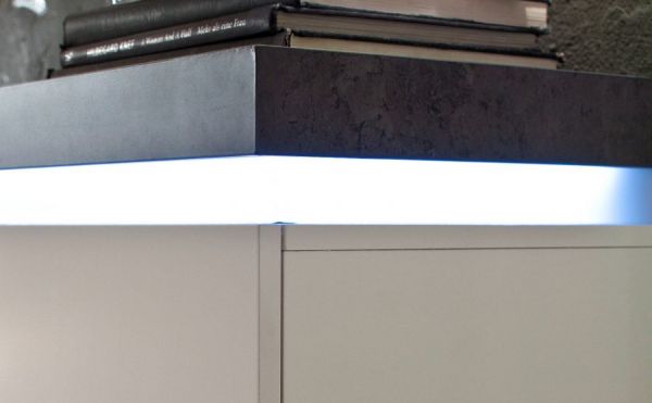 Highboard Atlanta in matt weiß echt Lack mit Stone Design inkl. dimmbarer LED Beleuchtung 120 x 113 cm