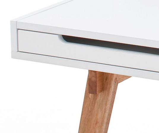 Schreibtisch "Tiffy" in weiß matt lackiert und Massivholz für Homeoffice und Büro 110 x 58 cm