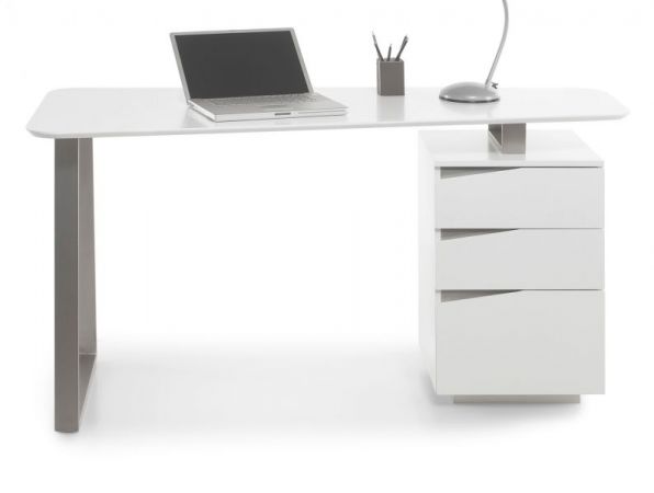 Schreibtisch "Tori" in weiß matt lackiert und Edelstahl für Homeoffice und Büro 150 x 67 cm