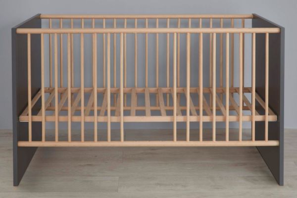 Babyzimmer Mats in grau matt mit Buche massiv komplett Set 3-teilig mit Wickelkommode Kleiderschrank und Babybett
