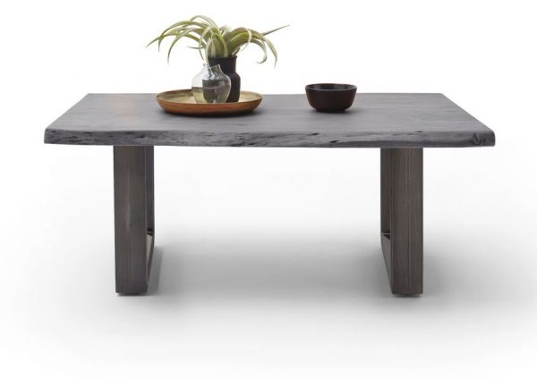 Couchtisch Cartagena in Akazie massiv grau lackiert Beistelltisch mit Metallgestell Antik gewischt 110 x 70 cm Kufentisch