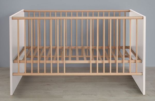 Babyzimmer Mats in wei matt mit Buche massiv komplett Set 3-teilig mit Wickelkommode Kleiderschrank und Babybett