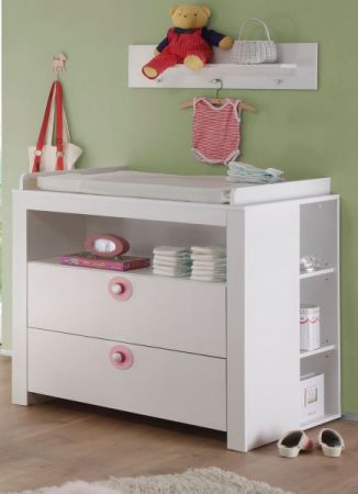 Babyzimmer Olivia in weiß und rosa komplett Set 5-teilig mit Kleiderschrank Babybett Wickelkommode mit Regal und Wandregal