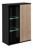 Vitrine Morgan in schwarz und Jackson Eiche Highboard mit 3D-Lamellen inkl. LED