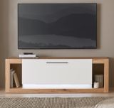 TV-Lowboard Rivian in wei matt und Evoke Eiche TV Unterteil 150 x 49 cm