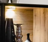 Vitrine Heritage in Wotan Eiche und schwarz Vitrinenschrank mit LED, 100 x 123 cm