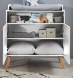 Babyzimmer Mats in wei matt mit Buche massiv komplett Set 3-teilig mit Wickelkommode Kleiderschrank und Babybett