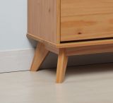 Schuhschrank Scandik in Massivholz Kiefer honigfarben lackiert mit wei und grau Schuhkipper 80 x 101 cm