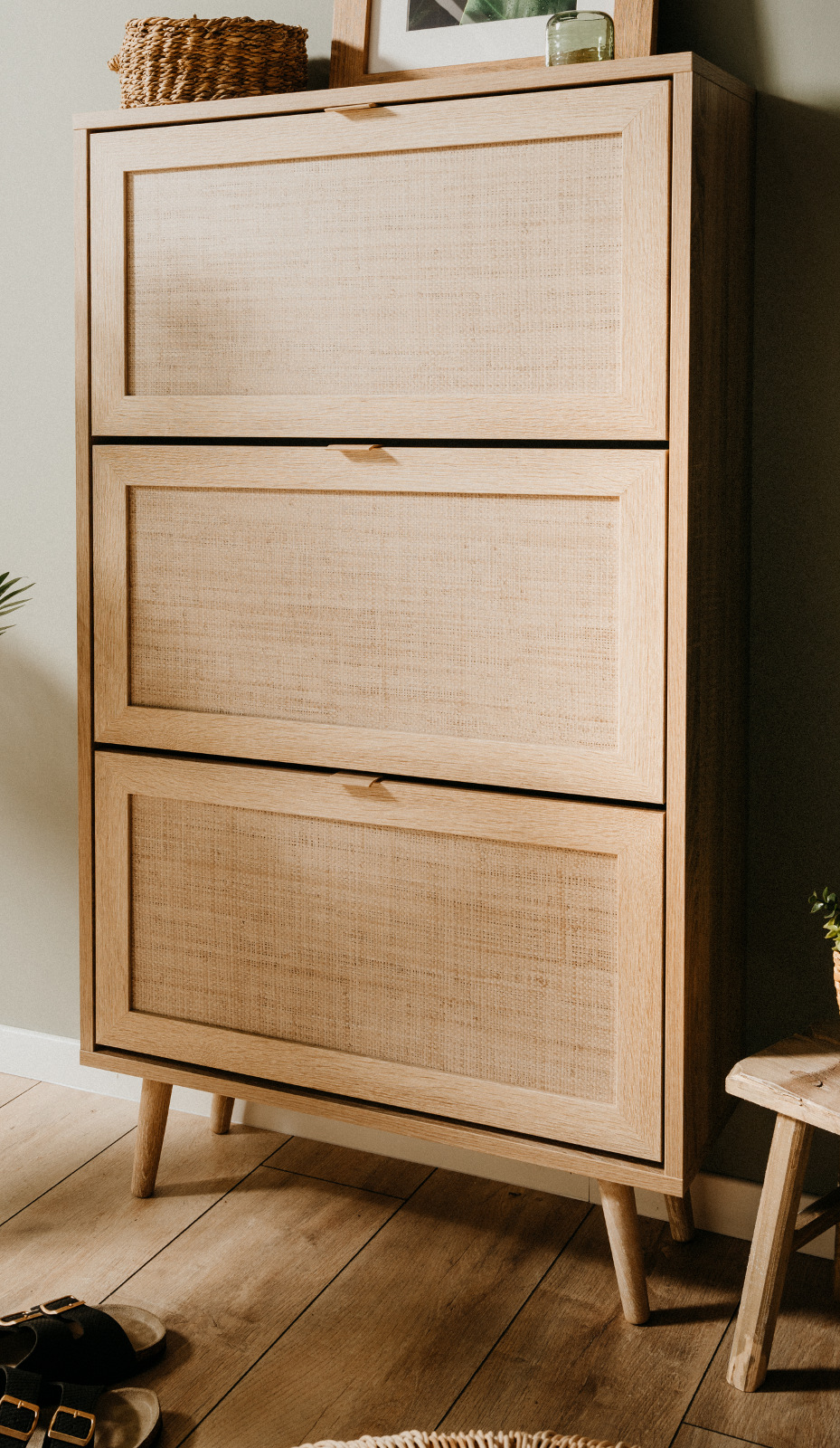 Schuhschrank Schuhkipper Eiche Sonoma und Bast Flur Garderobe Kommode Niran