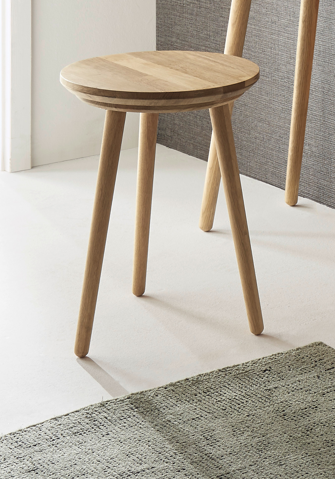MCA Furniture Hocker