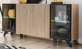 Sideboard Lines in Hickory Eiche und schwarz Kommode mit LED und Push-to-Open, 160 x 82 cm Sideboard Lines in Hickory Eiche und schwarz Kommode mit LED und Push-to-Open, 160 x 82 cm