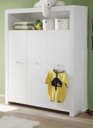 Babyzimmer: Kleiderschrank Olivia weiß, 3-türig Babyzimmer: Kleiderschrank Olivia weiß, 3-türig