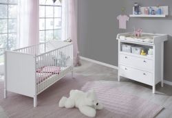 Babyzimmer Ole in weiß 3-teilig mit Wickelkommode Babybett und Wandregal