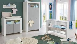 Babyzimmer Wilson in weiß und grau 5-teilig mit Wickelkommode Babybett Kleiderschrank und 2 Regale